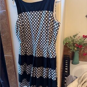 Stylish Black and White Patterned Dress